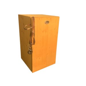Photo d'un petit modèle d'armoire a sellerie Horse's box